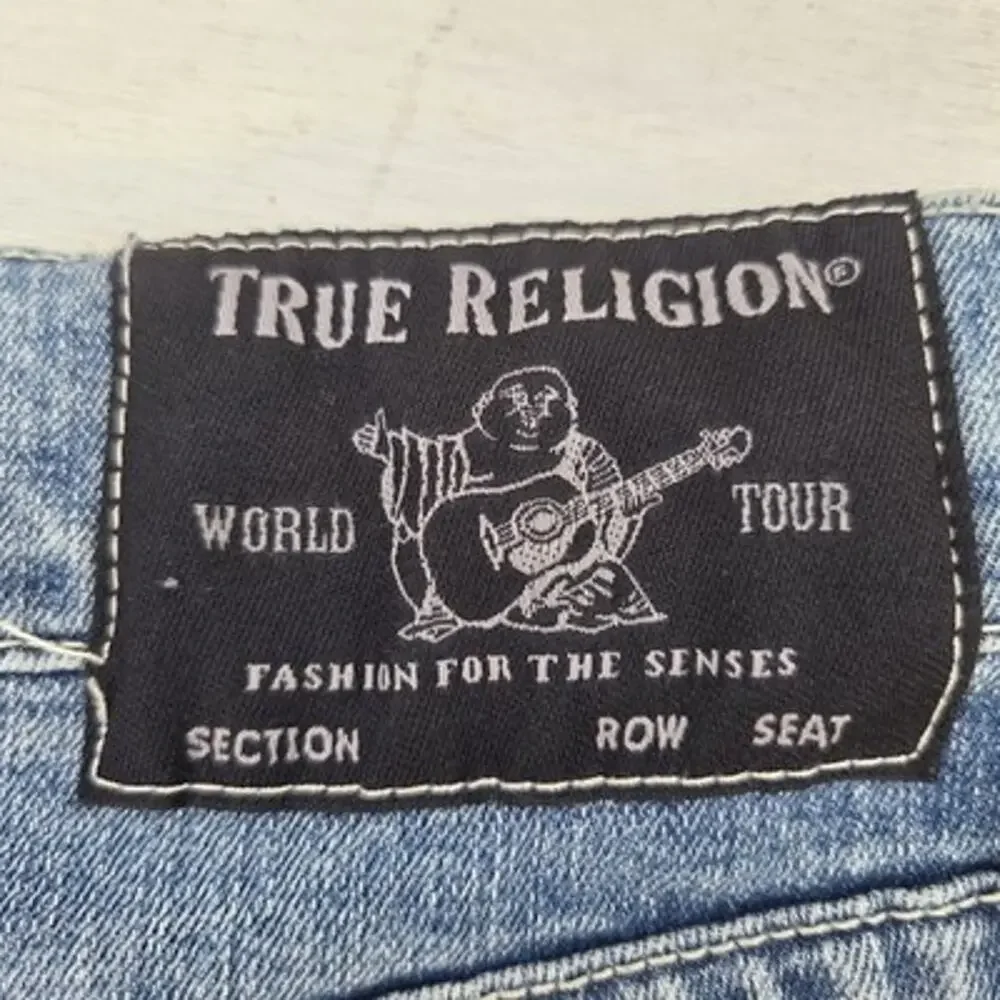 True Religion Shorts Men 31 Ricky Relaxed Straight Denim Cut-Off Distressed